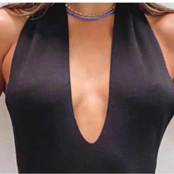 Beginning Boutique Black Deep V Neck Halter Rosette Detail Mini Dress Size 4 - Picture 2 of 12